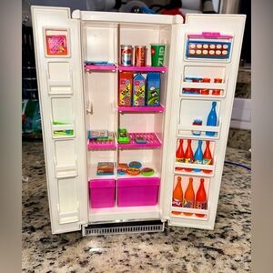 Vintage 80’s Barbie Dream House Side by Side Refrigerator/Freezer and Food!